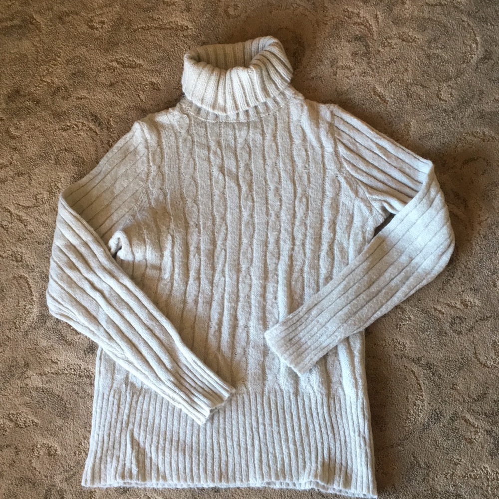 J. Crew wool blend sweater ❄️